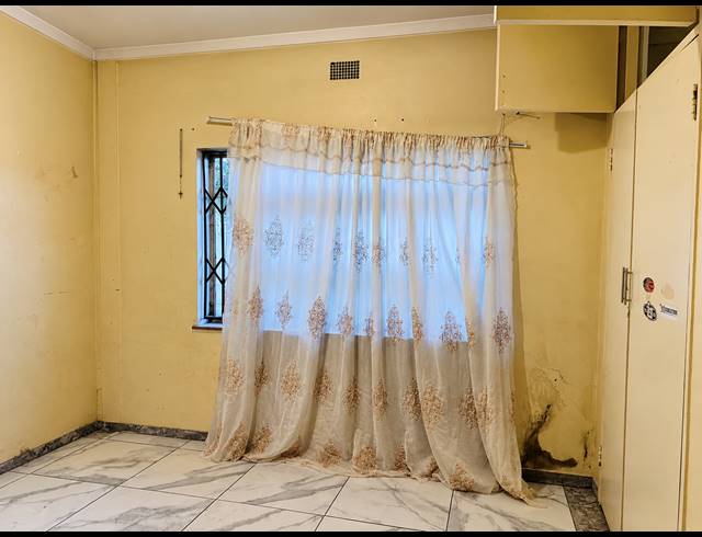 3 BEDROOM FREEHOLD FOR SALE IN VANDERBIJLPARK SW 1